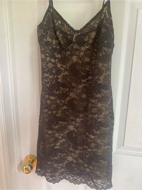 Aritzia Wilfred brand baby doll Slip Dress in Black and wNude